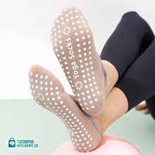 Cargar imagen en el visor de la galería, Medias Para Yoga y Pilates Antideslizantes PACK x 4